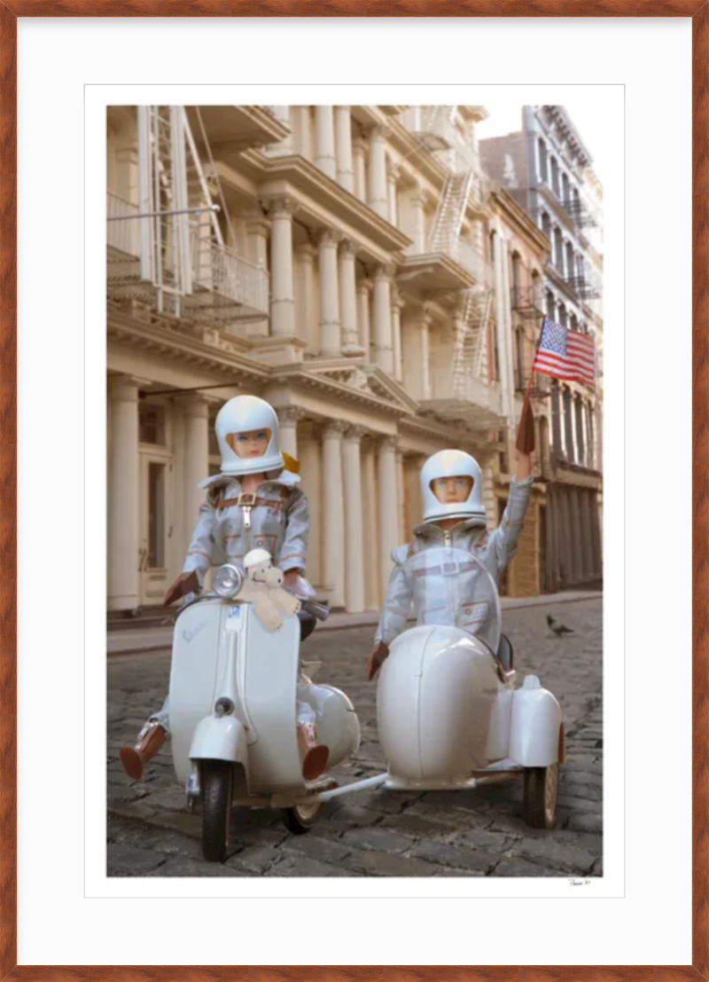 Astronauts in SoHo (Blond)