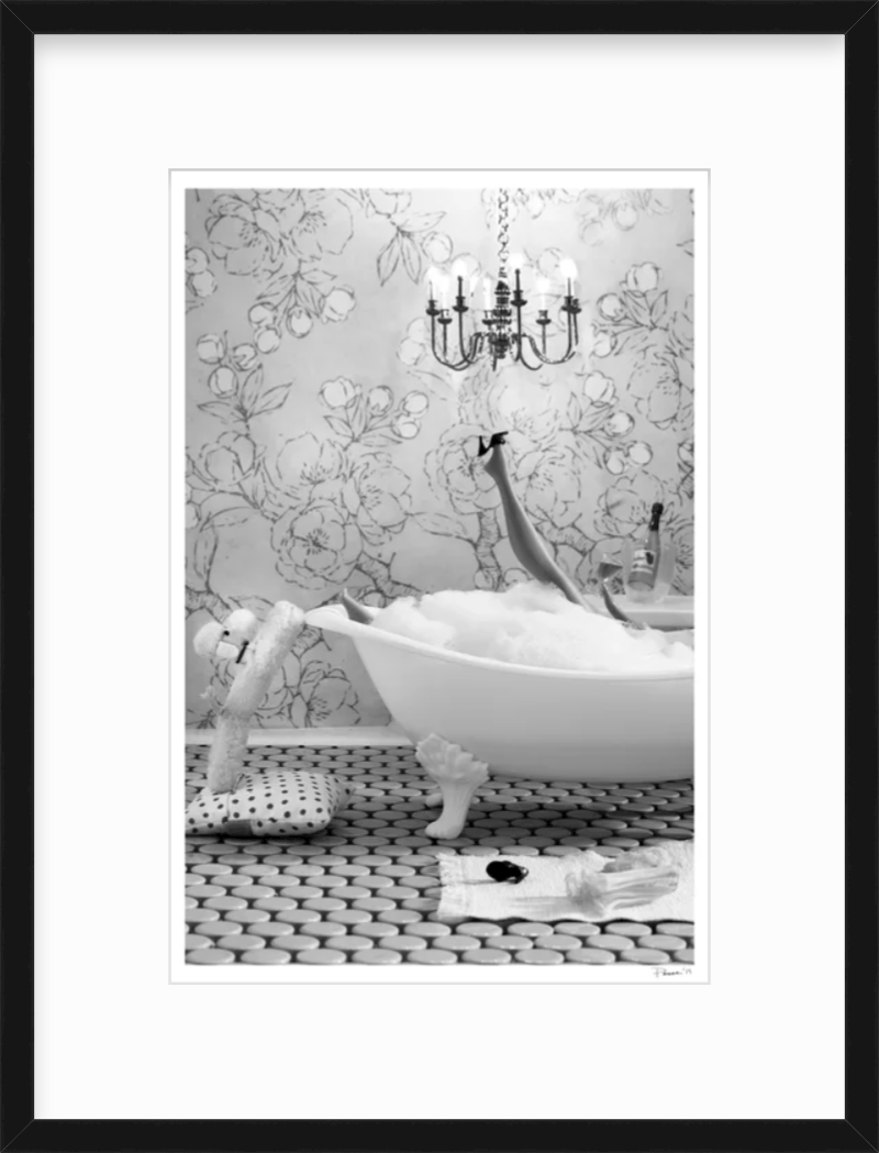 Bath Time Leg (Black & White)