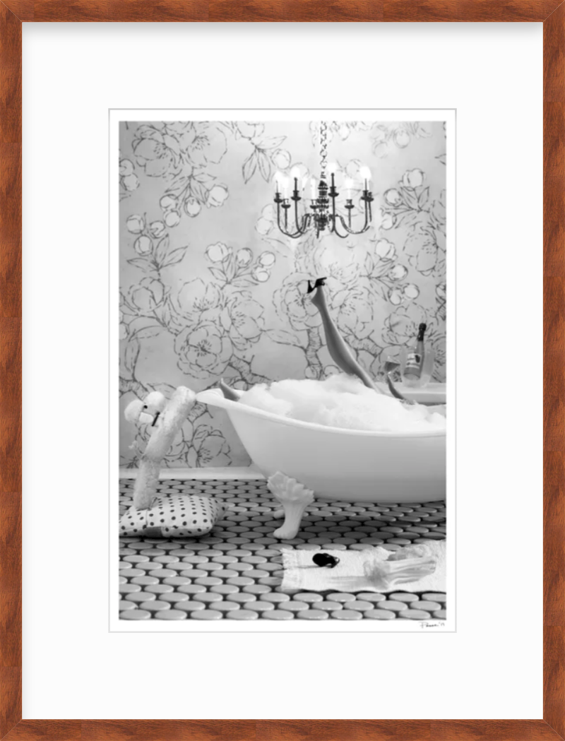 Bath Time Leg (Black & White)