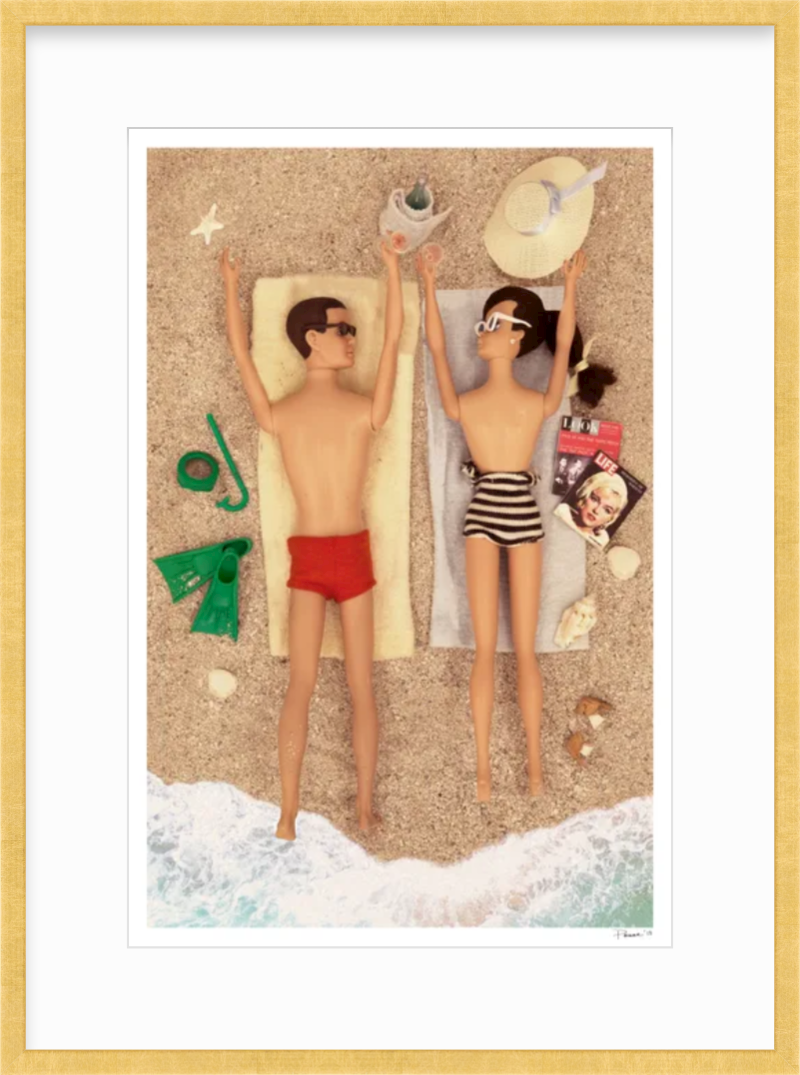 Beach Couple (Brunettes)