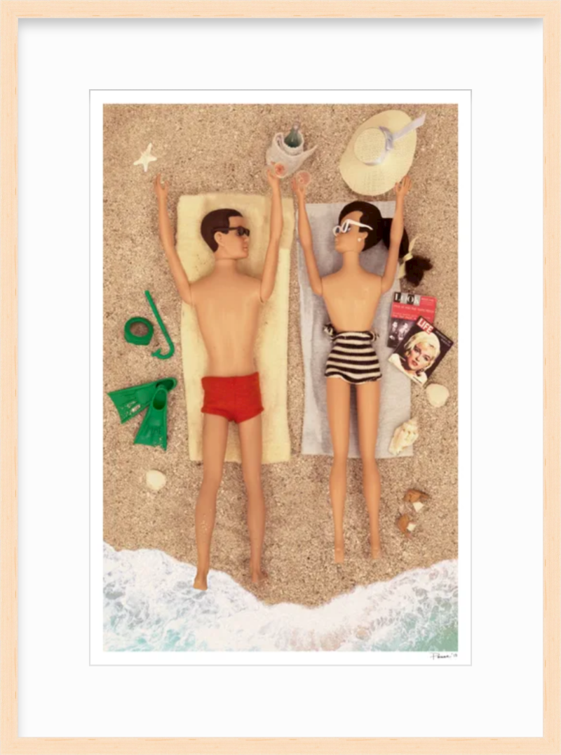 Beach Couple (Brunettes)