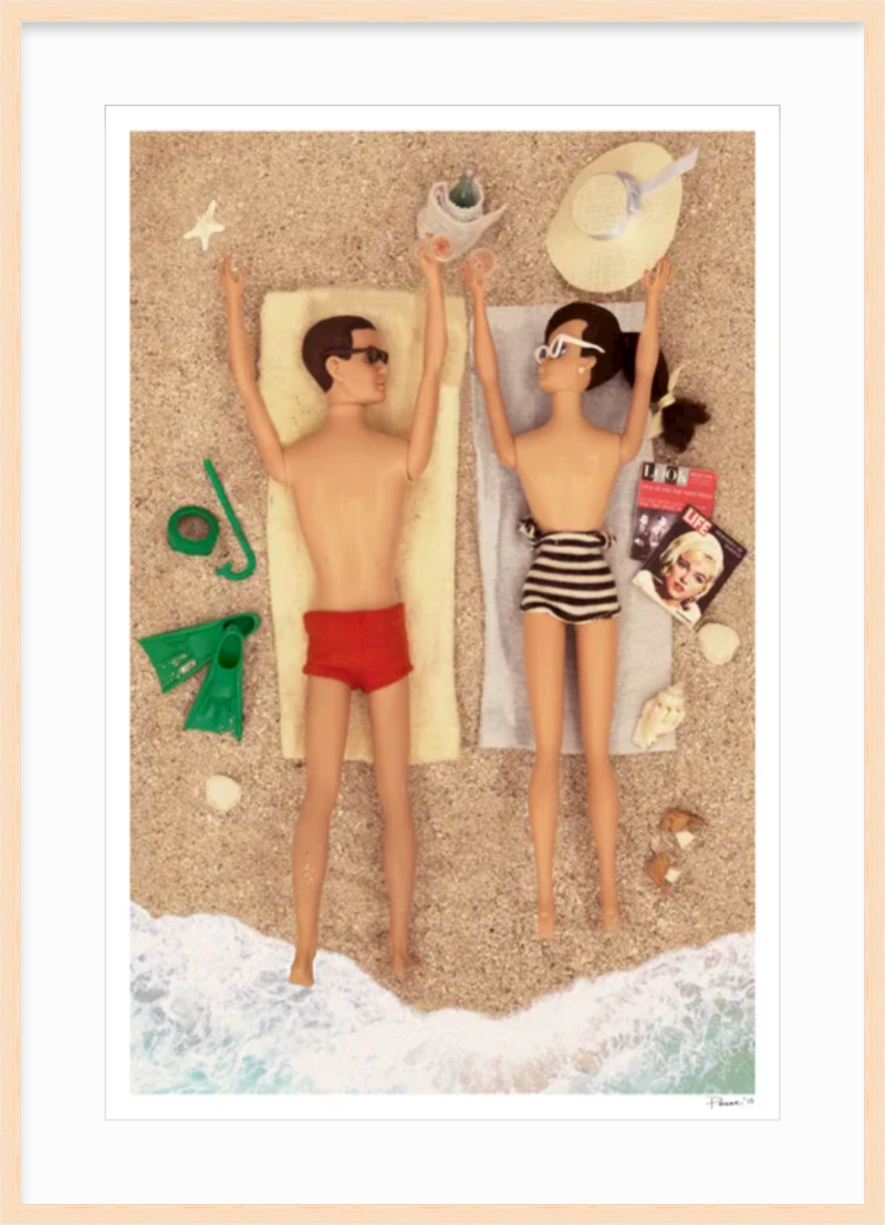 Beach Couple (Brunettes)