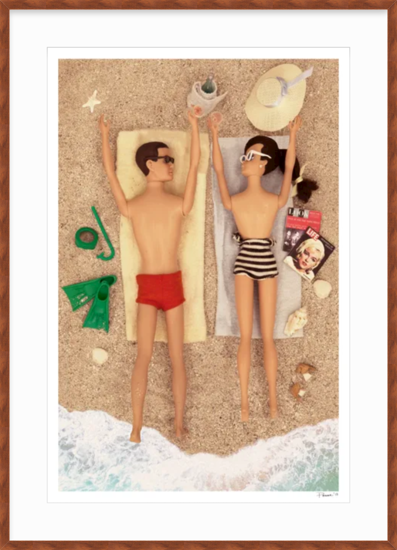 Beach Couple (Brunettes)