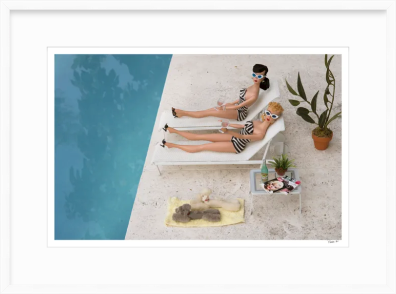 Poolside Girls