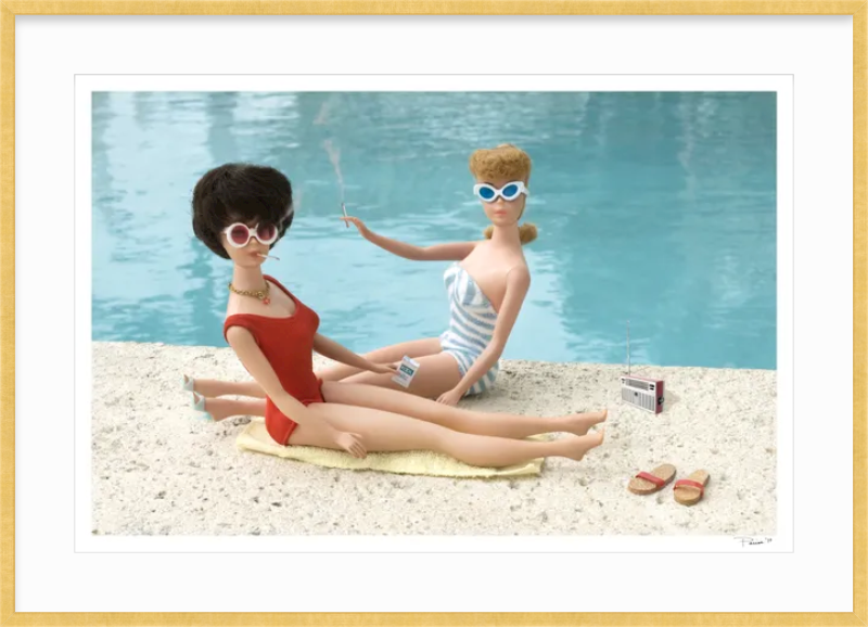 Smokin' Girls by the Pool