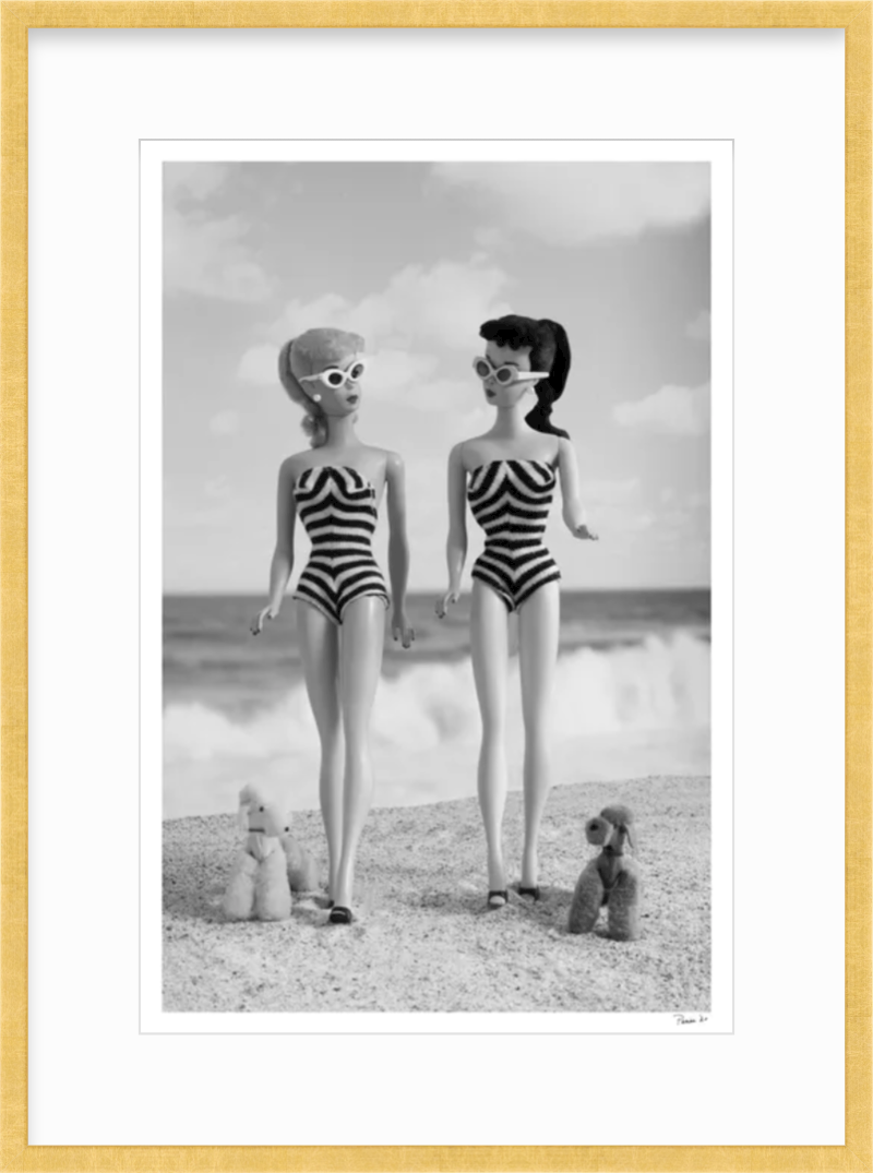 Beach Girls Walking (Black White) – Barbie and Ken Photos